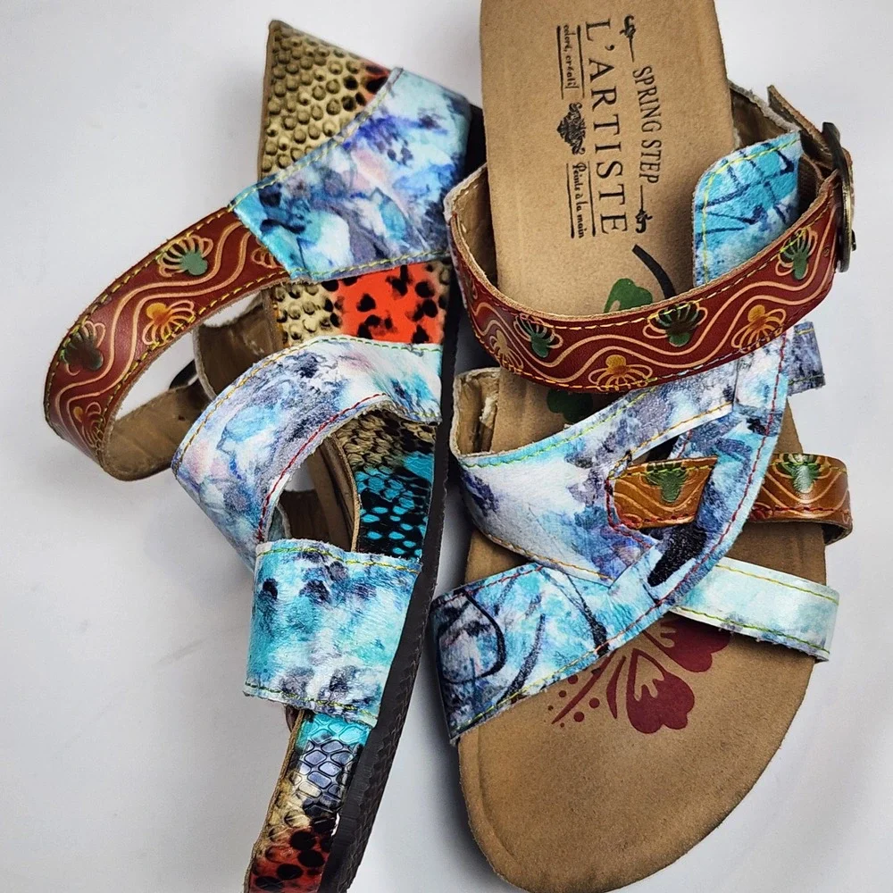 L'Artiste Spring Step Leather Wedge Sandals Women US 6.5 37 Floral Animal Casual